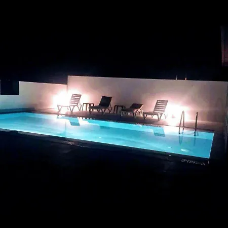 Central Studio Flat With Rooftop Pool Appartement Kyrenia (Northern Cyprus)